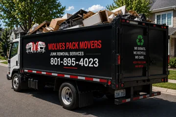 Trash pickup and hauling truck in Utah