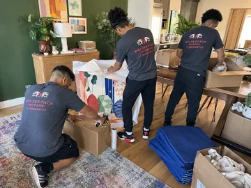 Careful artwork and mirror packing